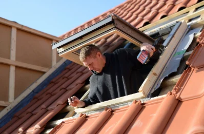 Pose de fenêtres de toit Velux à Bébing